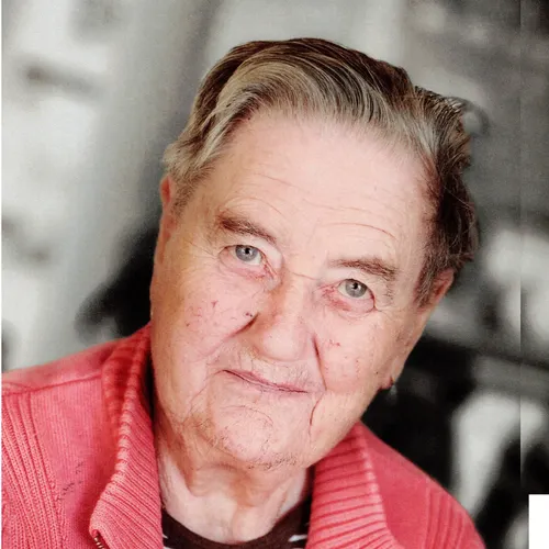 Profil de Marie Thérèse LE HÉNAFF