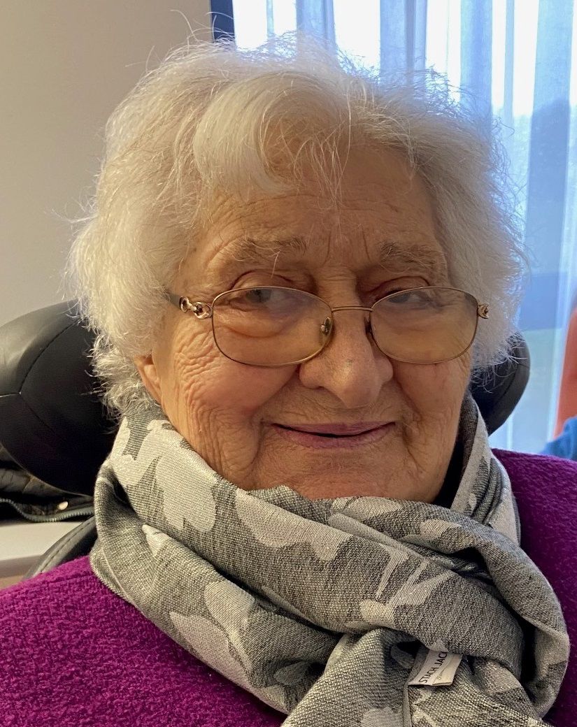 Profil de Jacqueline STACH Née MARTIN