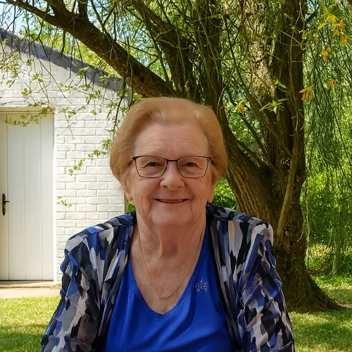 Profil de Emilienne LOCQUET