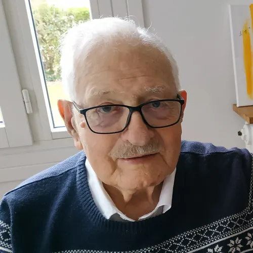 Profil de Raymond BOUSQUET