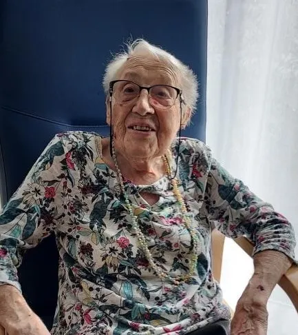 Profil de Marie Arlette BÉNEYTOU