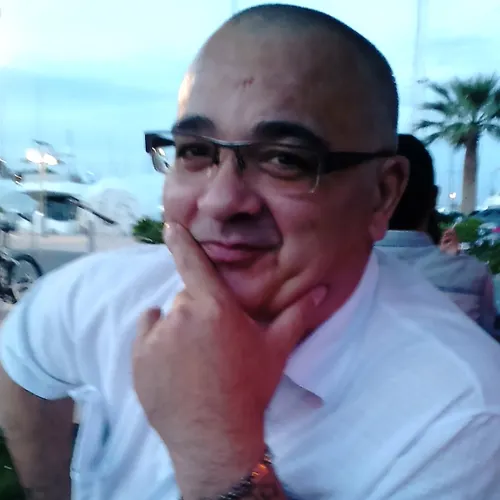 Profil de Jacques RIVET
