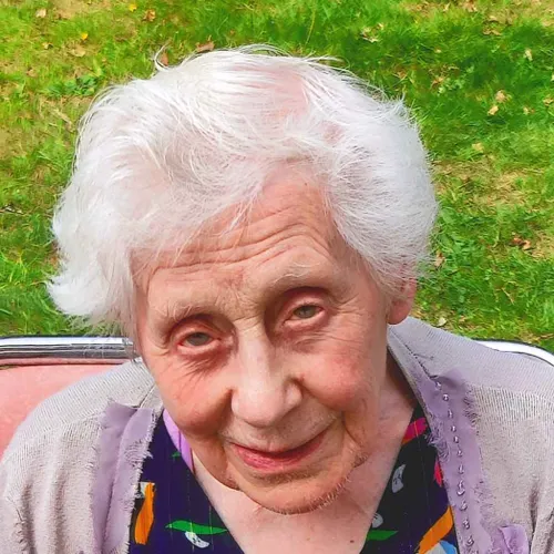 Profil de Angèle LEMÉE