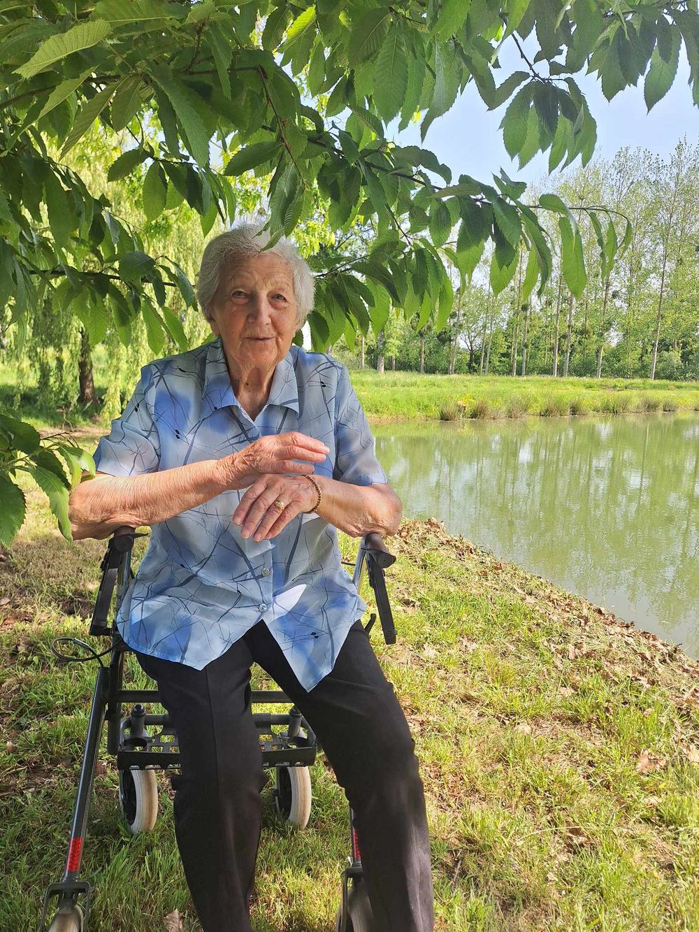 Profil de Monique BIDOIS