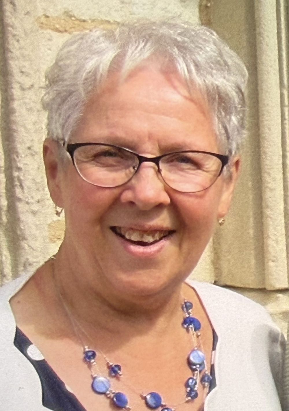 Profil de Monique HAY