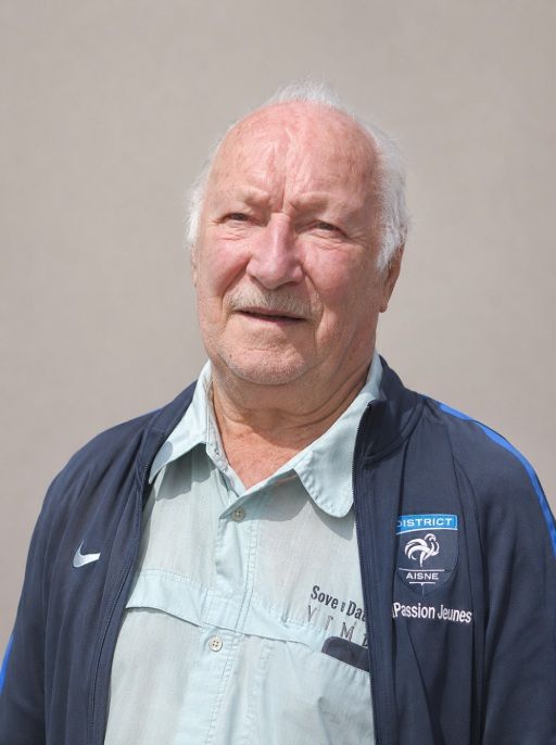 Profil de Jean-Pierre TAVERNIER