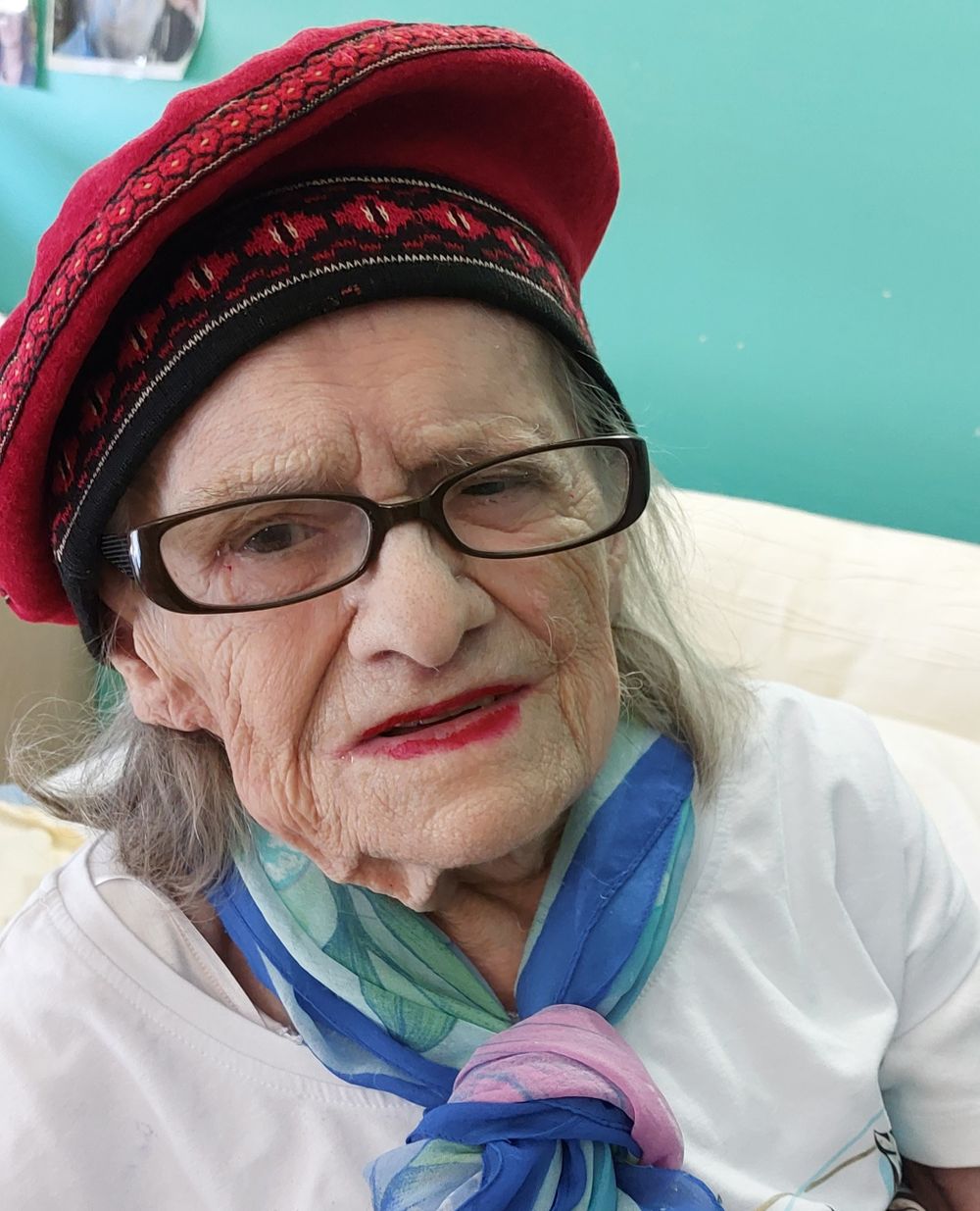 Profil de Anne Huguette DAGNAUD