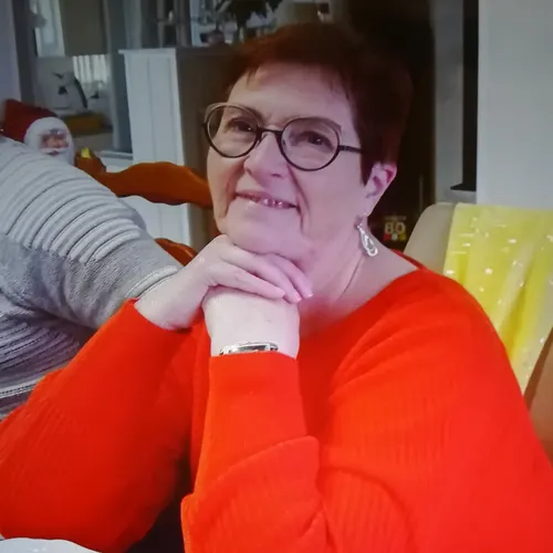 Profil de Claudie DUMONT