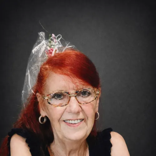 Profil de Madeleine CARBONNEL