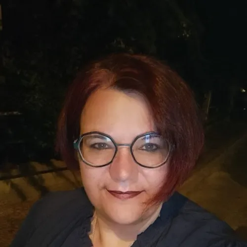 Profil de SANDRINE ARNAULT