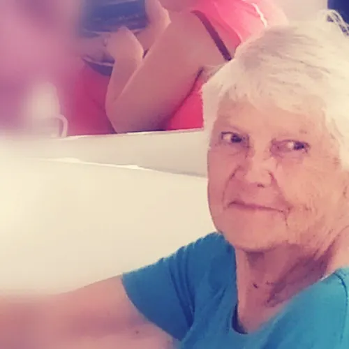 Profil de EVELINE CAMBRAI