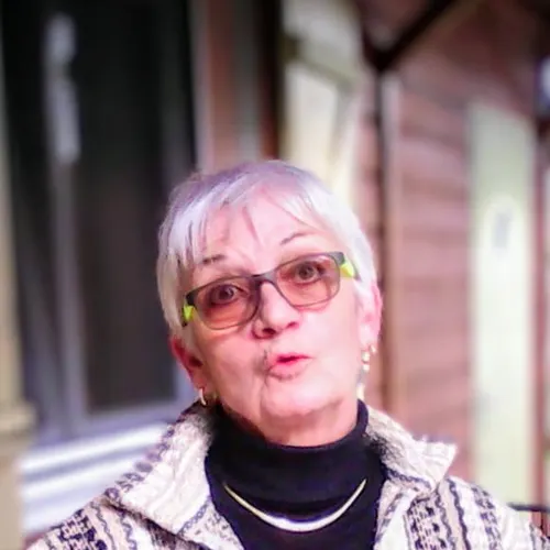 Profil de Lucienne Hélène LARRIEU