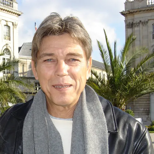 Profil de Daniel BERNARD