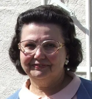 Profil de Anne-Marie DEROUAU