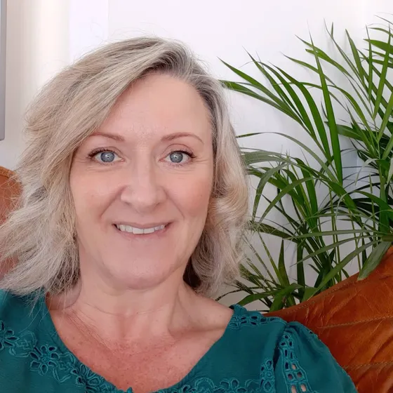 Sandra Delabarre, certifiée en hypnothérapie pour Cybille