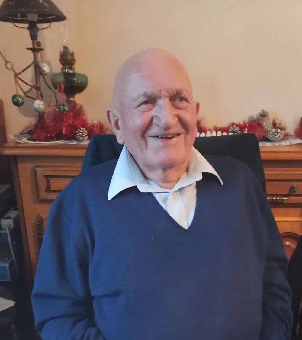 Profil de Raymond Veau