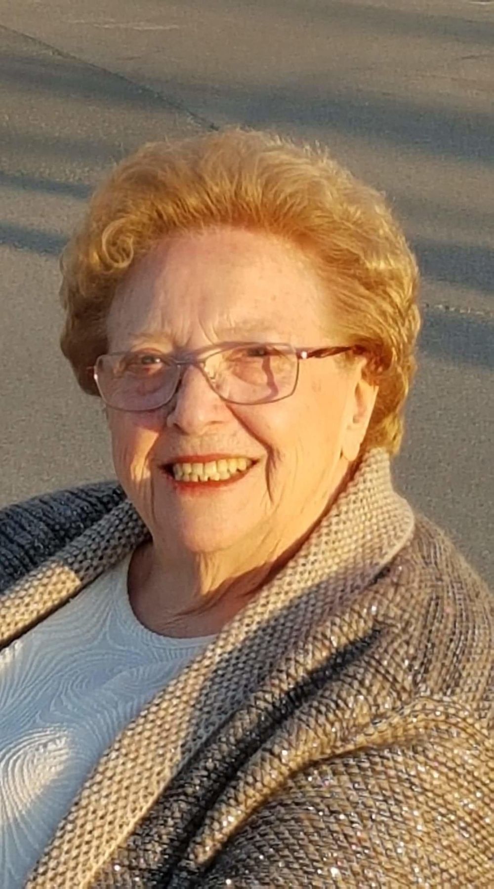 Profil de Jacqueline VANDENBUSSCHE-MARTEEL