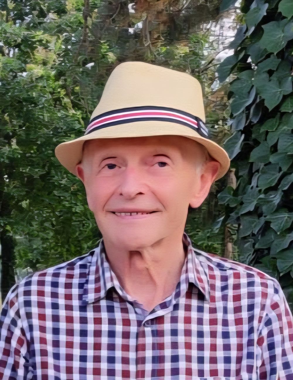 Profil de Armand LOZACH