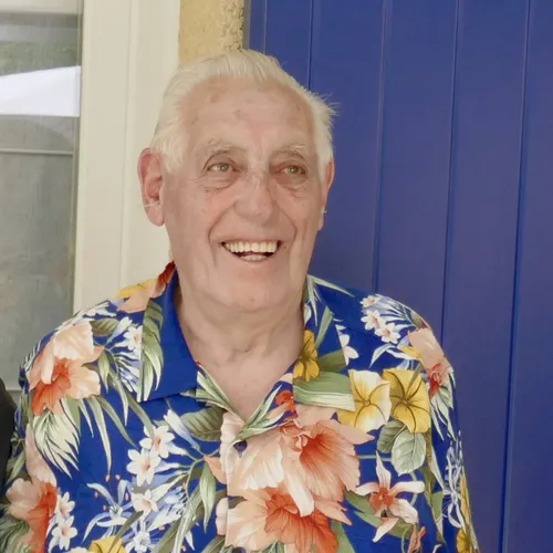 Profil de Claude MALVOS